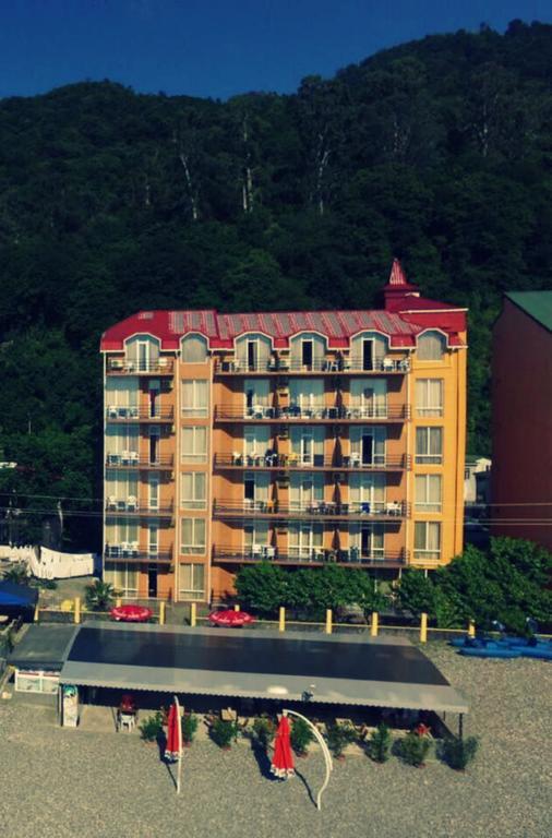 Hotel Lazuri In Квариати Екстериор снимка